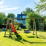 Leete Residence- 3br Family Friendly With Huge Garden&free Parking * Tallinn