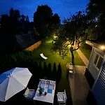 Leete Residence- 3br Family Friendly With Huge Garden&free Parking Korter *