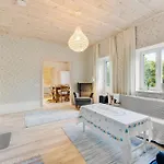Leete Residence- 3br Family Friendly With Huge Garden&free Parking Korter