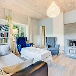 Leete Residence- 3br Family Friendly With Huge Garden&free Parking Tallinn