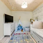 Lägenhet Leete Residence- 3br Family Friendly With Huge Garden&free Parking
