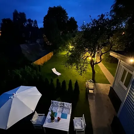 New 3br Family Friendly With Huge Garden&free Parking Apartment *