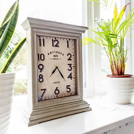 Lägenhet New 3br Family Friendly With Huge Garden&free Parking