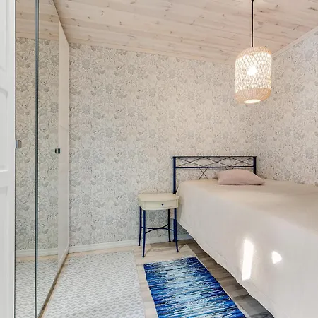 New 3br Family Friendly With Huge Garden&free Parking Lägenhet