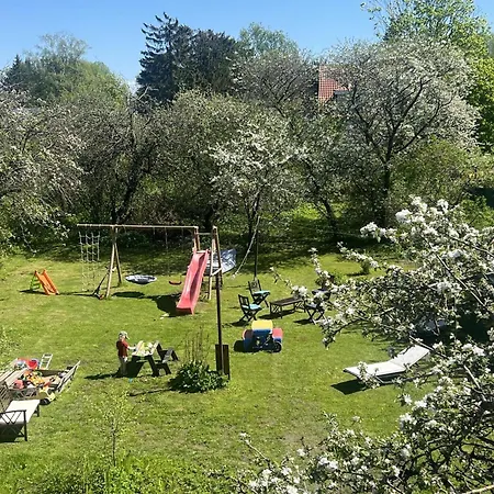 Apartment New 3br Family Friendly With Huge Garden&free Parking *