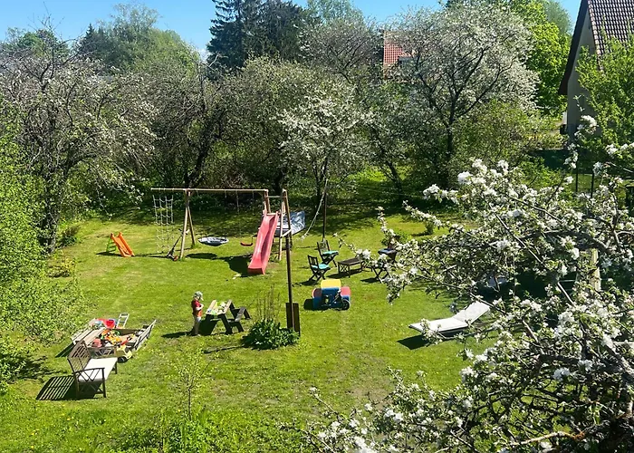 Leete Residence- 3br Family Friendly With Huge Garden&free Parking Daire *