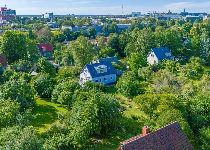 Leete Residence- 3br Family Friendly With Huge Garden&free Parking