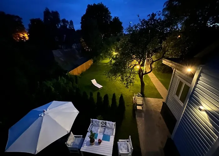 Leete Residence- 3br Family Friendly With Huge Garden&free Parking Korter *