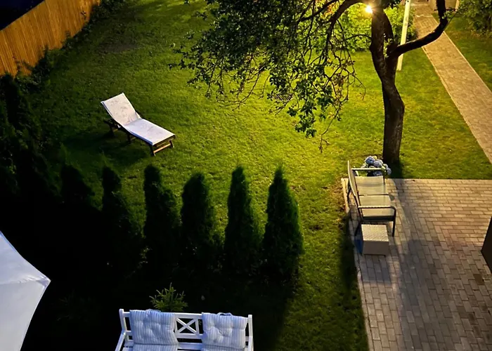 Leete Residence- 3br Family Friendly With Huge Garden&free Parking Korter *