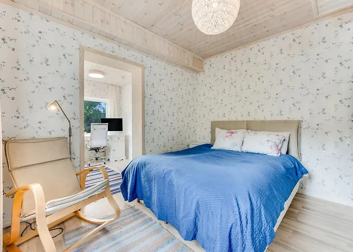 Leete Residence- 3br Family Friendly With Huge Garden&free Parking Tallinn