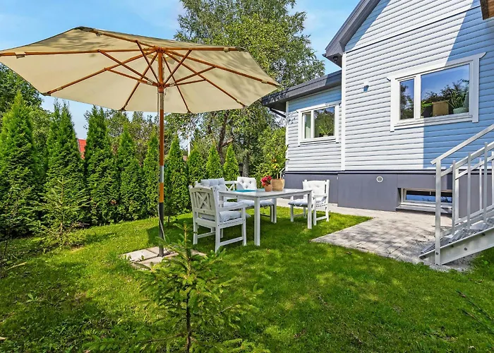 Korter Leete Residence- 3br Family Friendly With Huge Garden&free Parking *