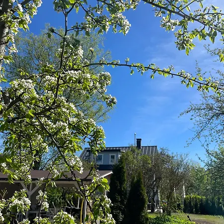 New 3br Family Friendly With Huge Garden&free Parking