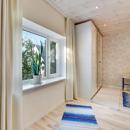 New 3br Family Friendly With Huge Garden&free Parking Tallinn