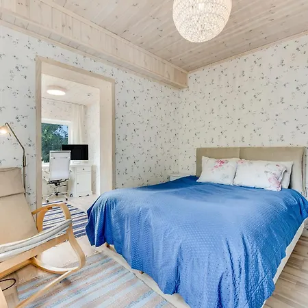 New 3br Family Friendly With Huge Garden&free Parking タリン